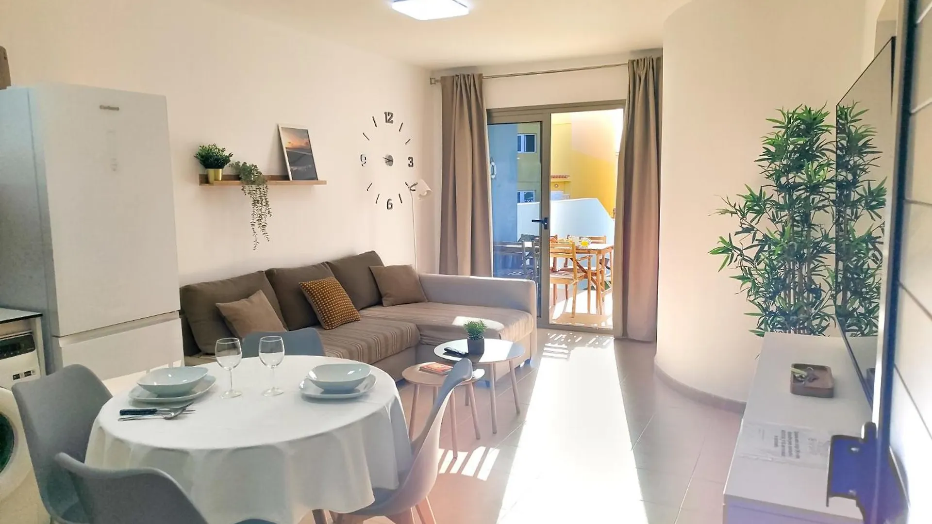 Kontakte von Casa Vacacional Ares